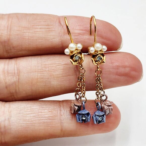 Vintage Dangle Blue Pink Flowers Faux Pearl Lever Back Earrings Feminine Dainty - Picture 1 of 6